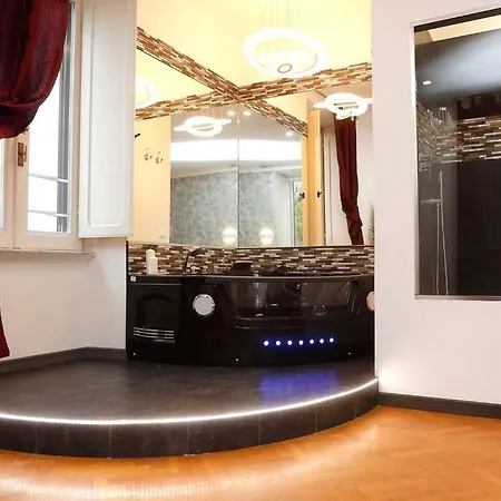 Black Enchanting Jacuzzi Trastevere - Collection Apartment Rome