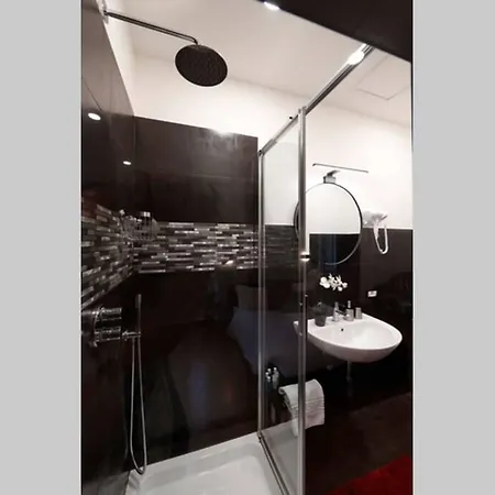 Black Enchanting Jacuzzi Trastevere - Collection
