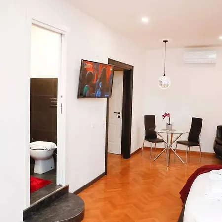 דירה Black Enchanting Jacuzzi Trastevere *